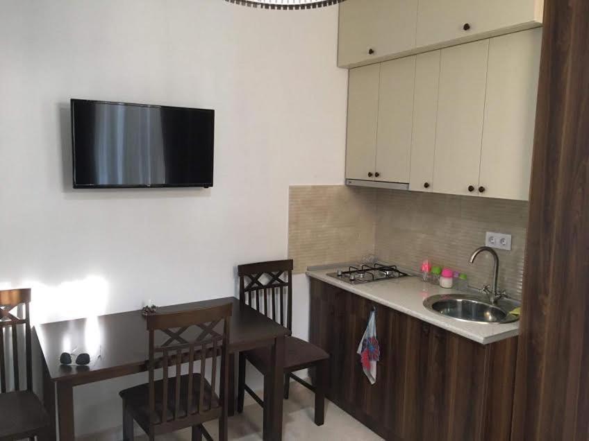 Verona Apartment Dushet'i Bagian luar foto