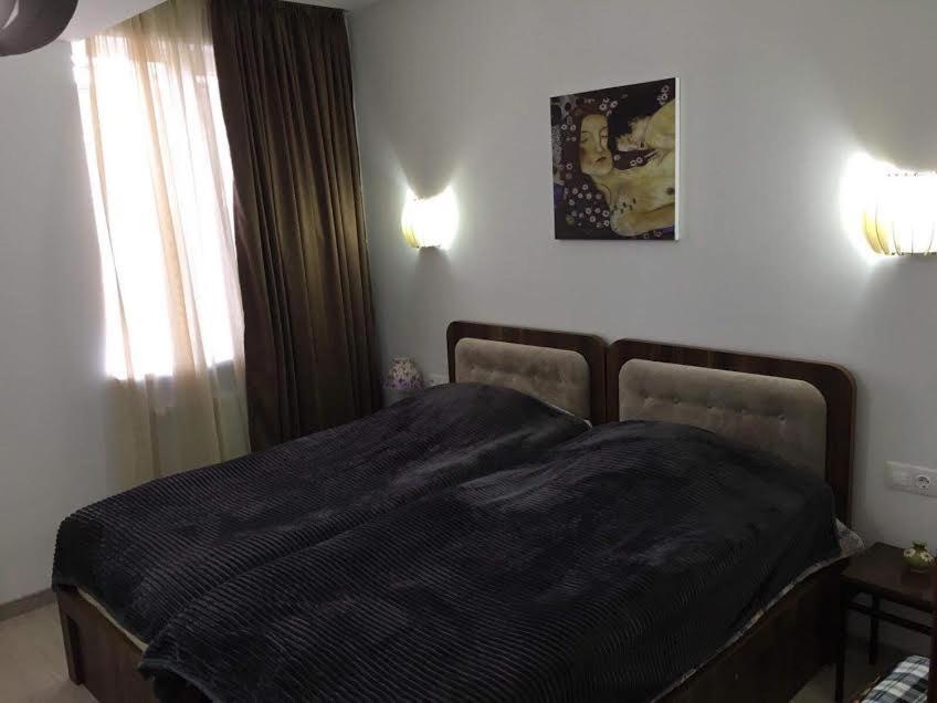 Verona Apartment Dushet'i Bagian luar foto