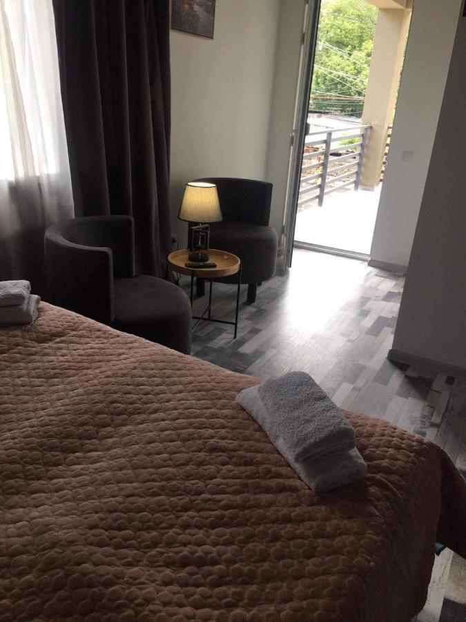 Verona Apartment Dushet'i Bagian luar foto