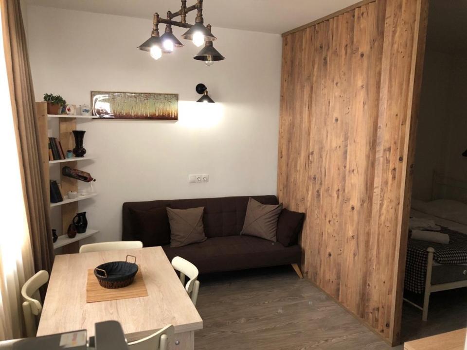Verona Apartment Dushet'i Bagian luar foto