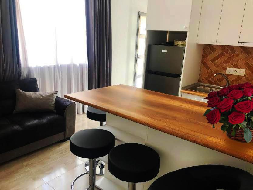 Verona Apartment Dushet'i Bagian luar foto