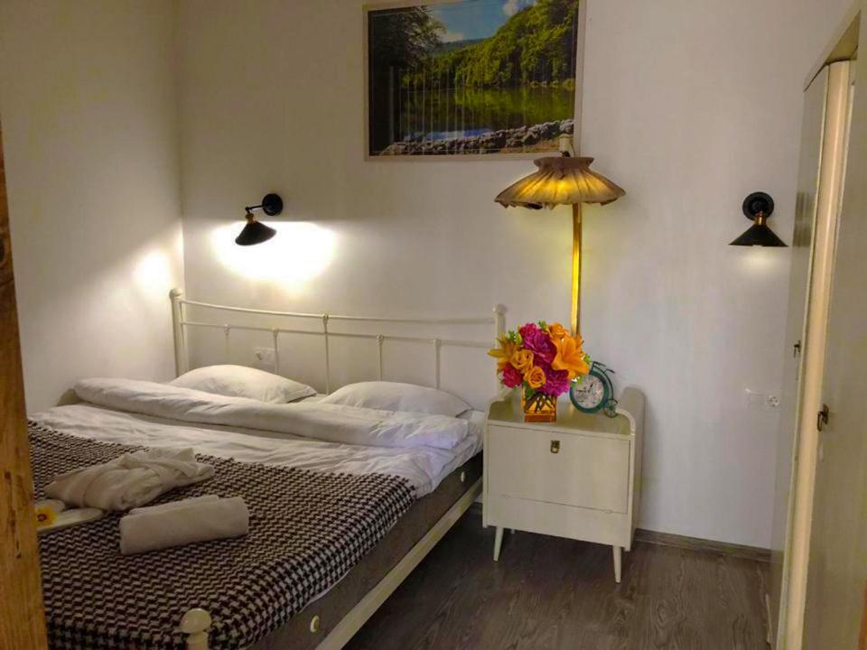 Verona Apartment Dushet'i Bagian luar foto