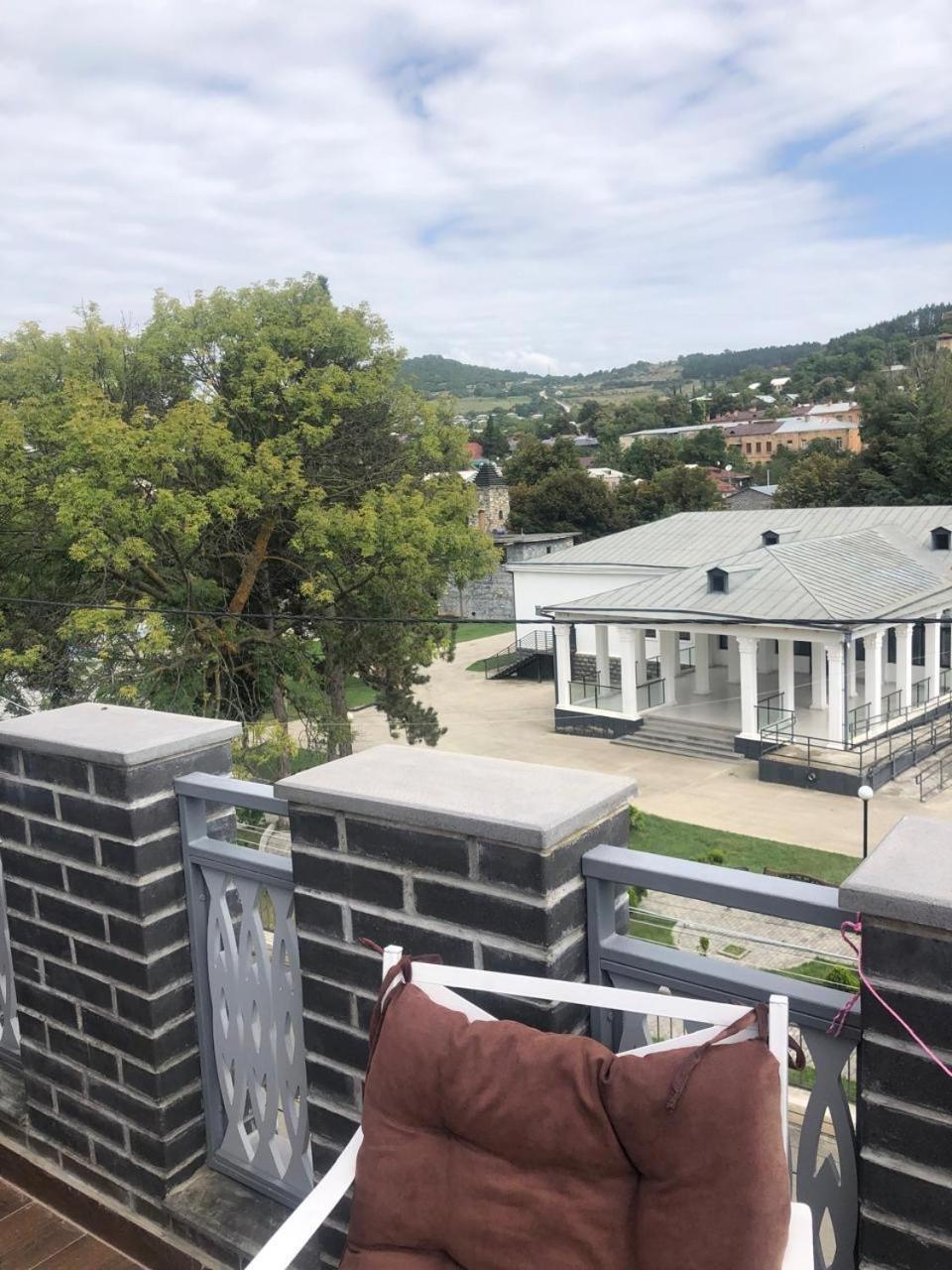 Verona Apartment Dushet'i Bagian luar foto