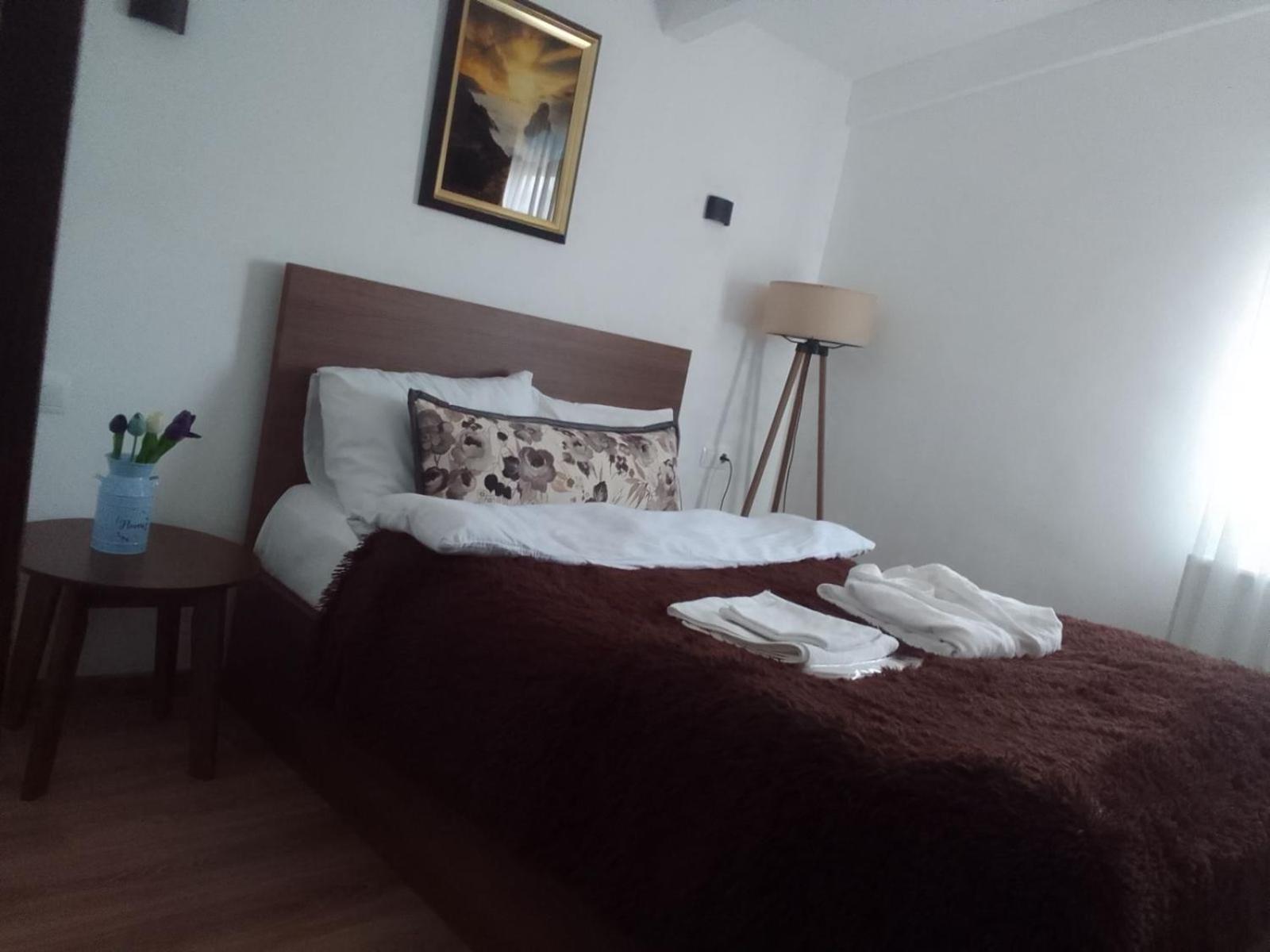 Verona Apartment Dushet'i Bagian luar foto