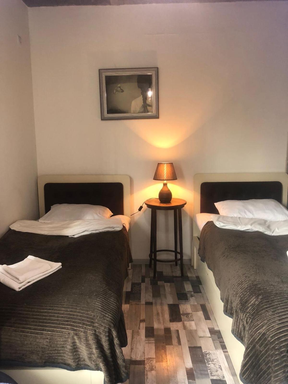 Verona Apartment Dushet'i Bagian luar foto