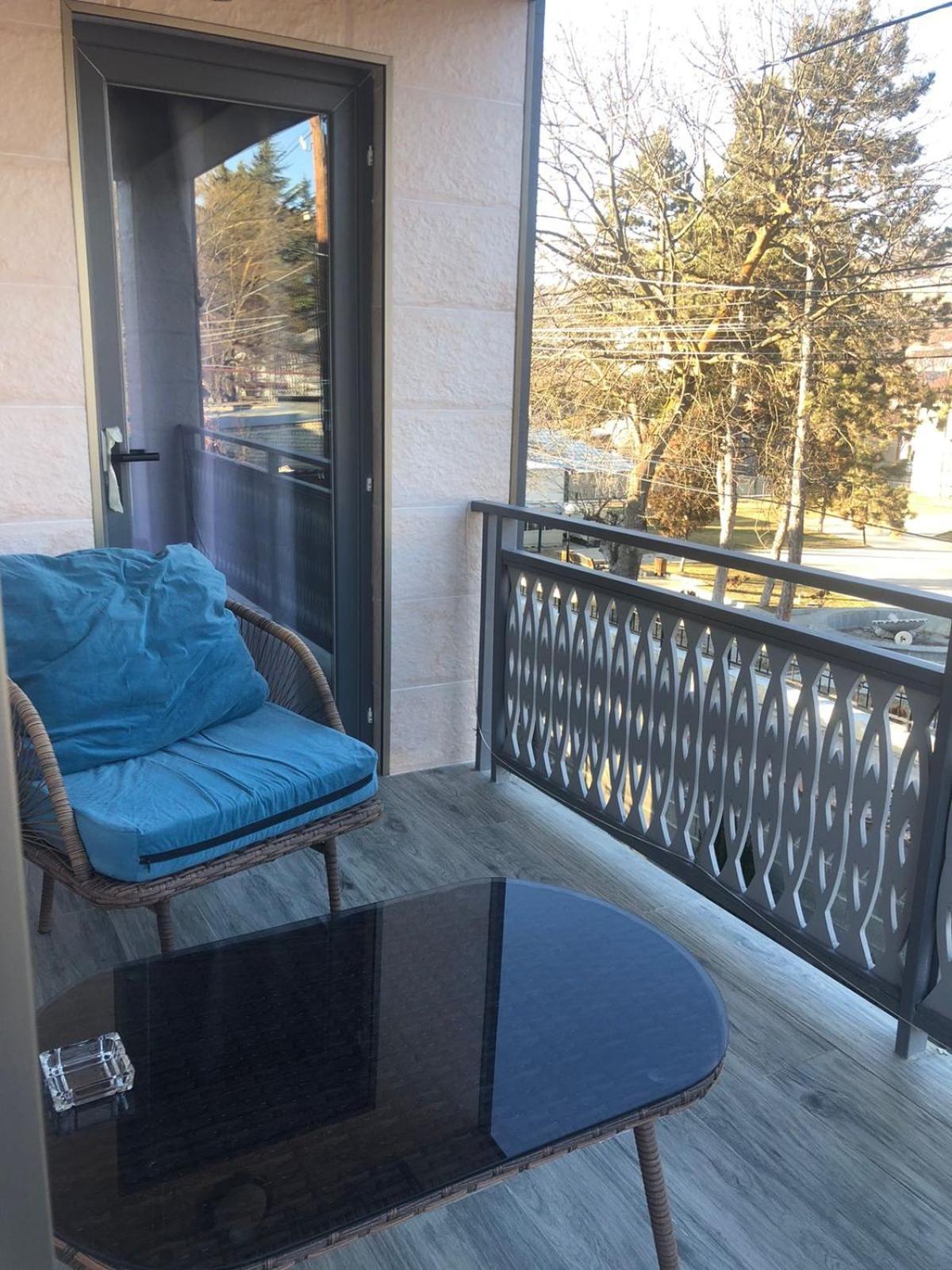 Verona Apartment Dushet'i Bagian luar foto